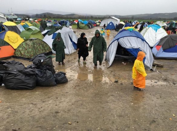 (Photos) Humanitarian Crisis on Greek Border Intensifies as US Assistant Sec. of State Visits Region