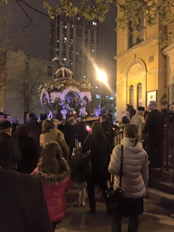 Chicago’s Annunciation Cathedral Shares Passion of Jesus Christ with City Residents