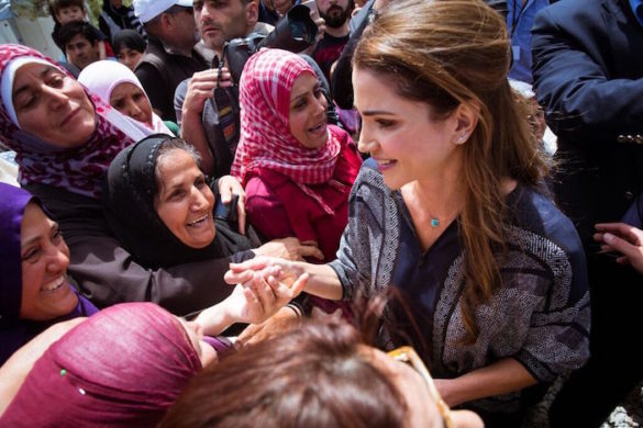 (Photos) Jordan’s Queen Rania Applauds “Remarkable Empathy and Kindness” of Greek People During Visit to Lesvos