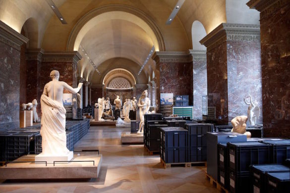 (Photos) Louvre in Paris Evacuates Treasures; Dozens of Ancient Greek Sculptures Moved to Higher Ground After Flooding