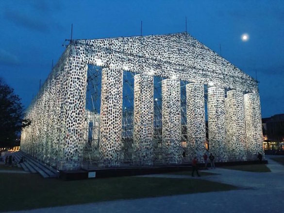 100,000 Banned Books Used to Recreate Parthenon