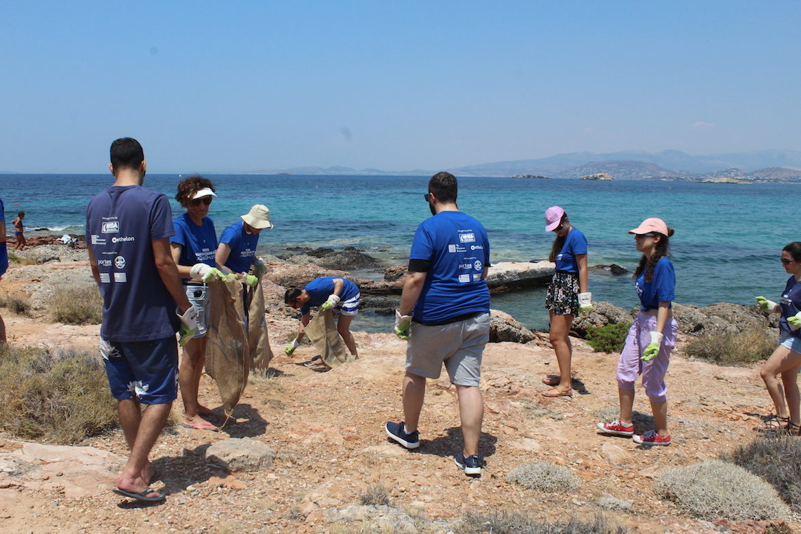 North American University Students of Greek Descent Organize Beach Clean-up in Greece